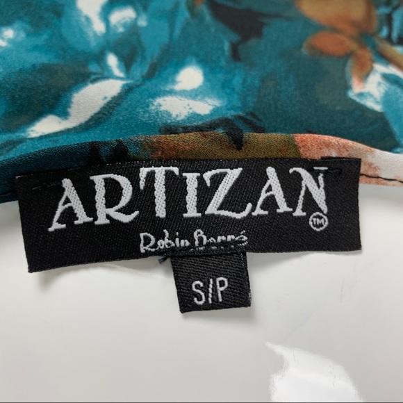 Gorgeous colourful blouse. - Picture 3 of 3